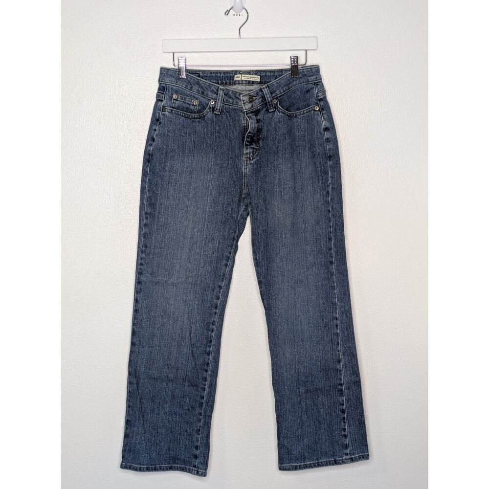 Lee Natural Straight Leg Jeans Women's Size 10P Medium Blue Mid Rise Medium Wash
